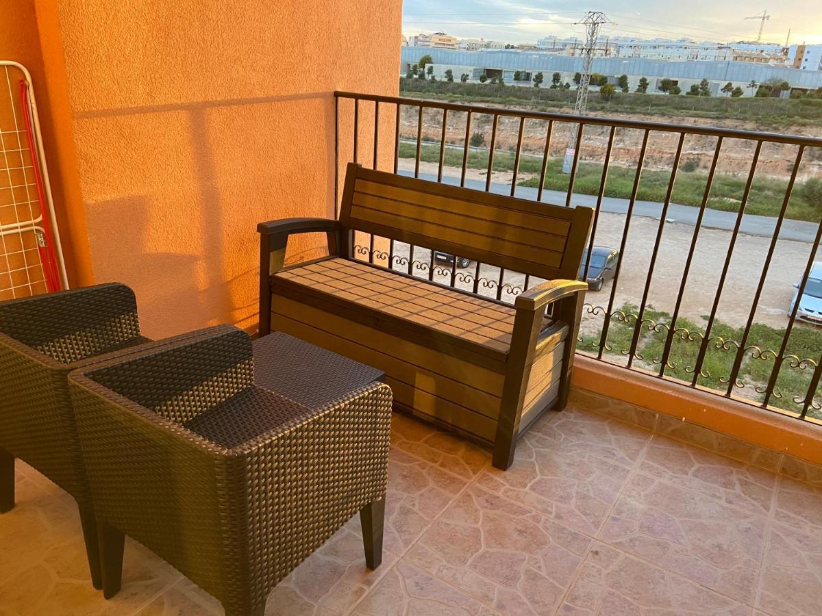 Lovely Apartment In Playa Flamenca Orihuela Ngoại thất bức ảnh